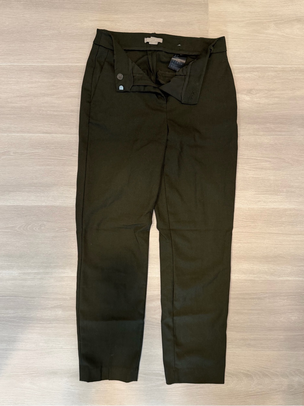 Women’s Tailored Olive Green Dress Pants Capris